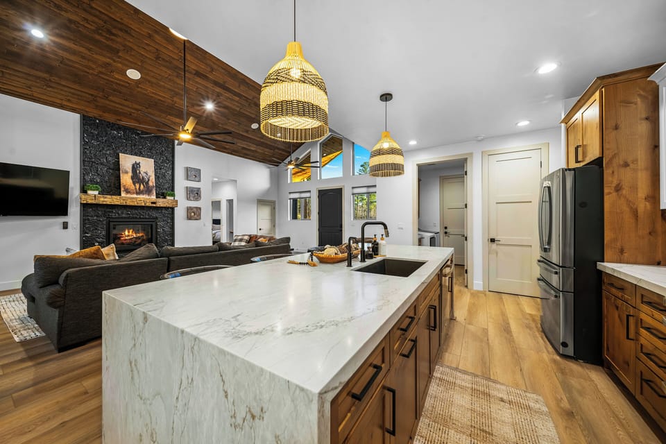 House (3 Bedrooms) | Interior