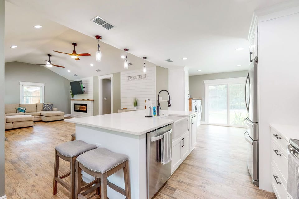 House (3 Bedrooms) | Interior