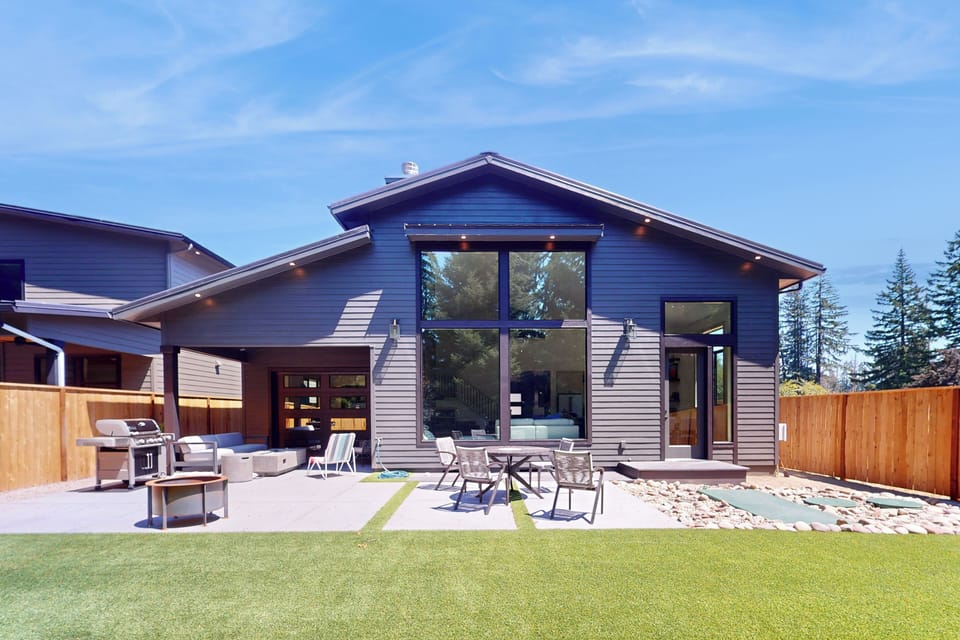 House (5 Bedrooms) | Interior