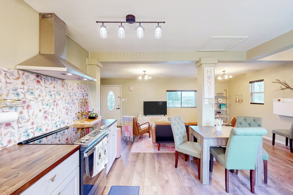 House (2 Bedrooms) | Interior