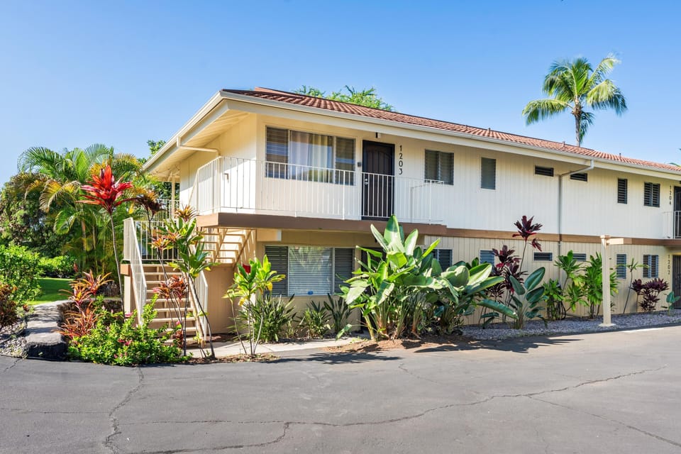 Condo, 2 Bedrooms | Exterior