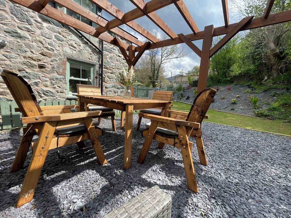 Cottage | Outdoor dining
