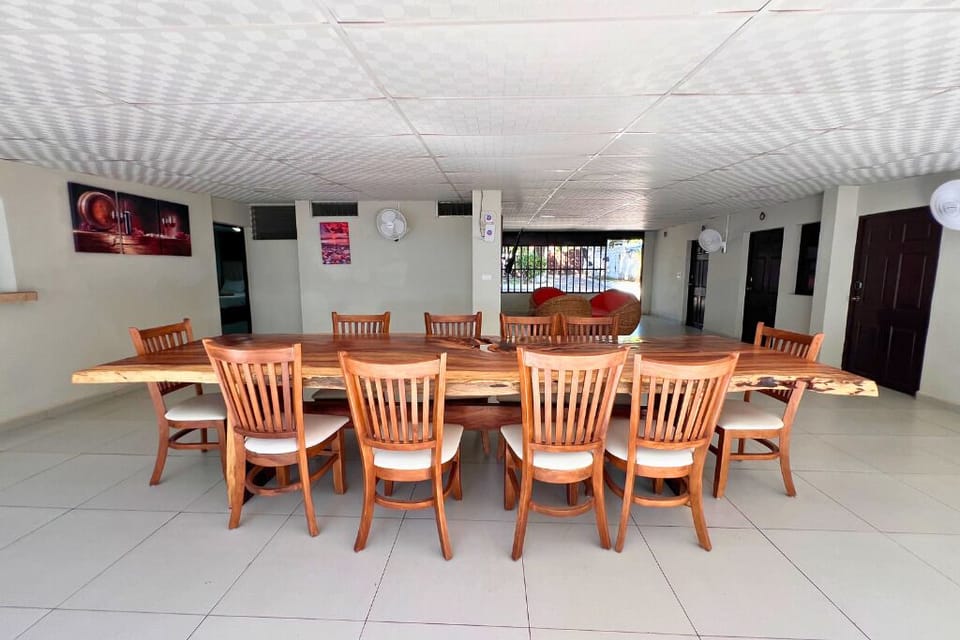 Villa | Dining