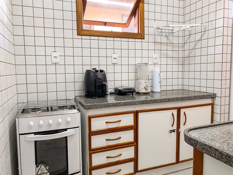 Apartment | Private kitchen | Microwave, toaster, cookware/dishes/utensils
