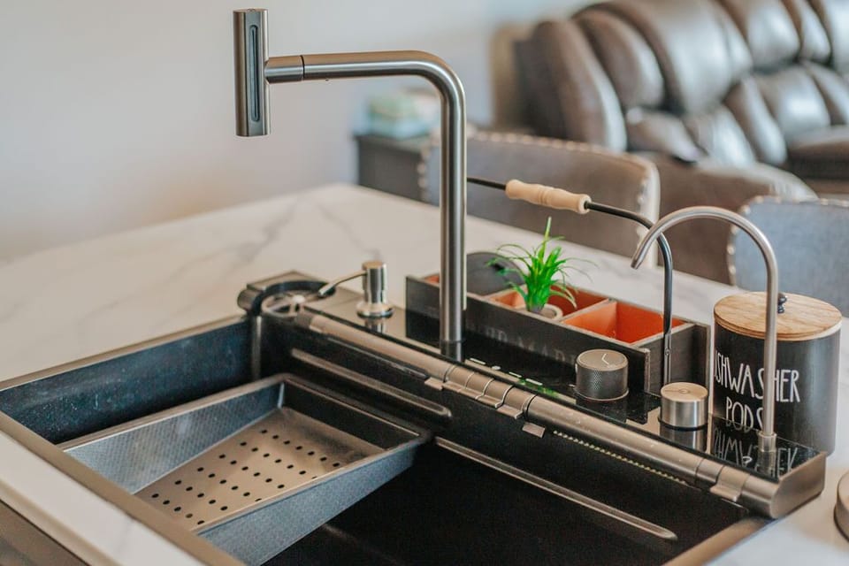 Apartment, Private Bathroom (Valley Oasis) | Private kitchen