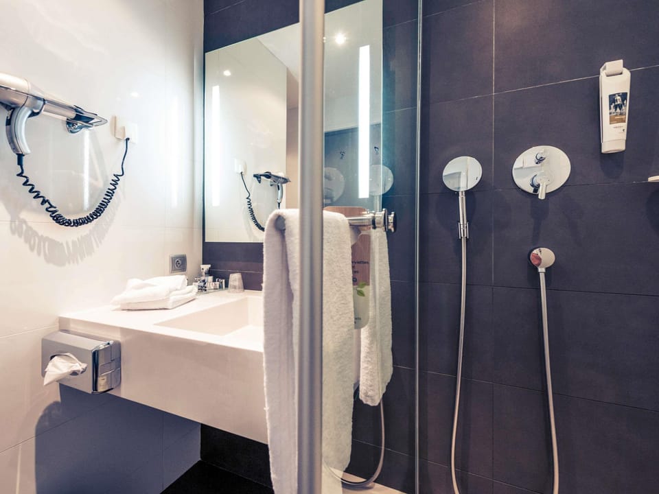 Standard Room, 1 Double Bed | Premium bedding, Select Comfort beds, desk, blackout drapes