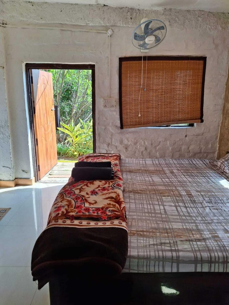 Deluxe Room, Mountain View | Rollaway beds, free WiFi, bed sheets