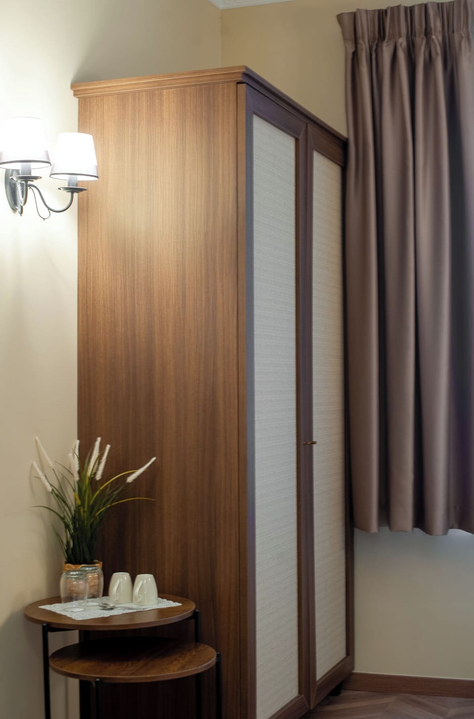 Family Quadruple Room | In-room safe, desk, laptop workspace, blackout drapes