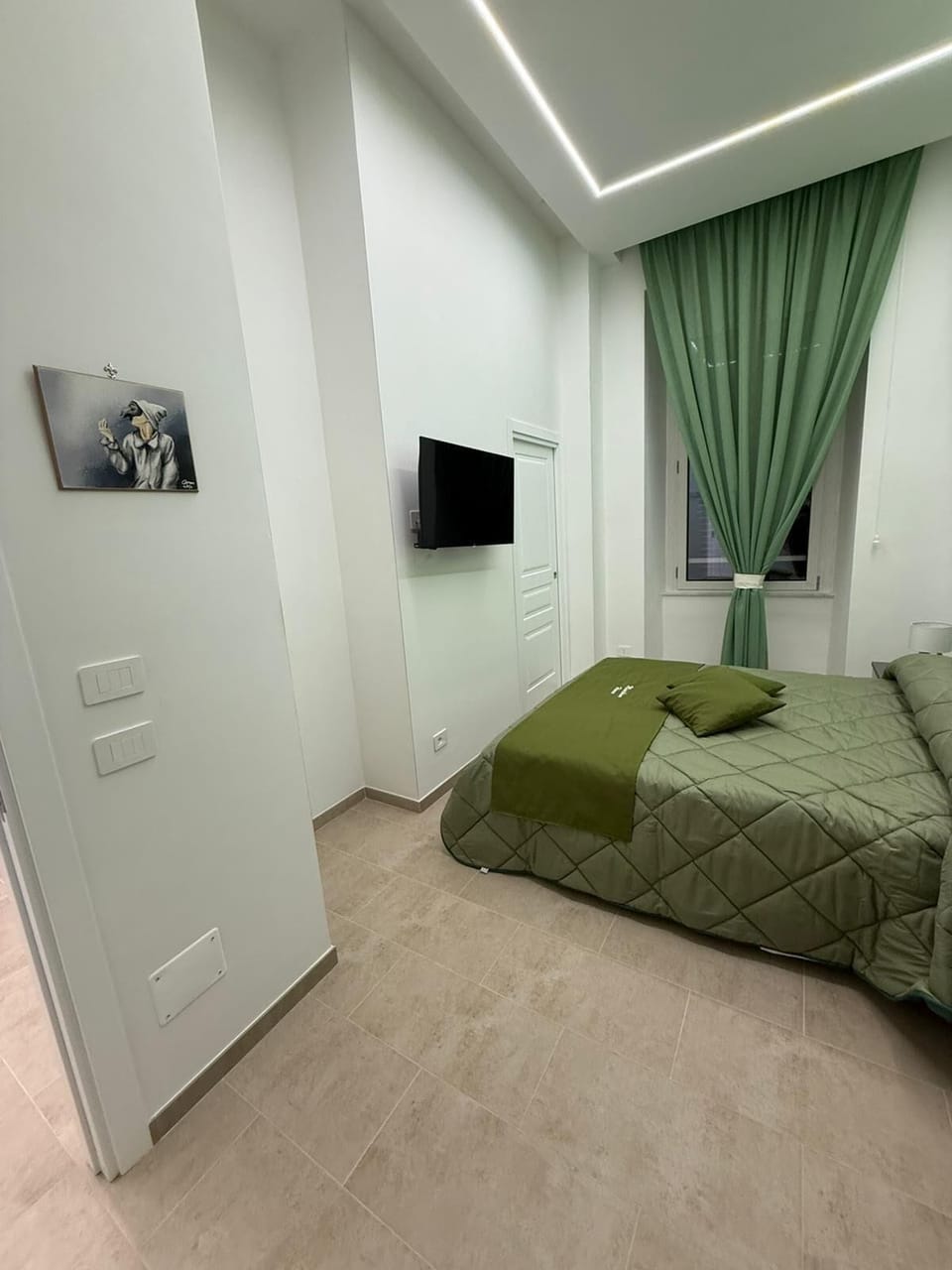 Classic Room | Desk, WiFi (free), bed sheets