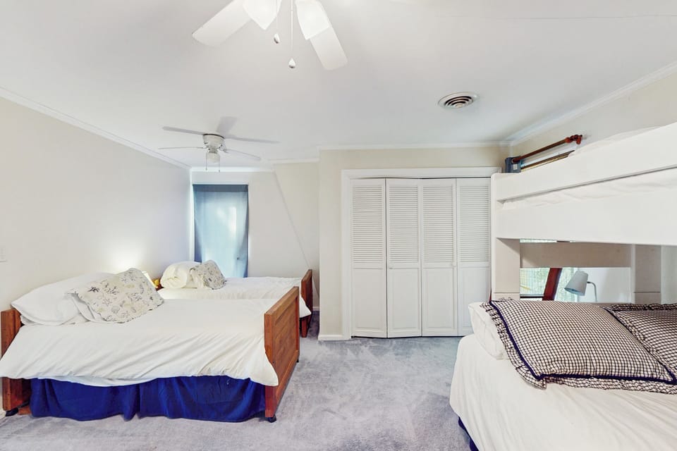 House (5 Bedrooms) | Interior