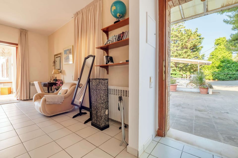 House | 5 bedrooms, Internet