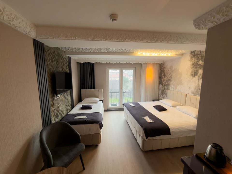 Basic Triple Room | Free WiFi
