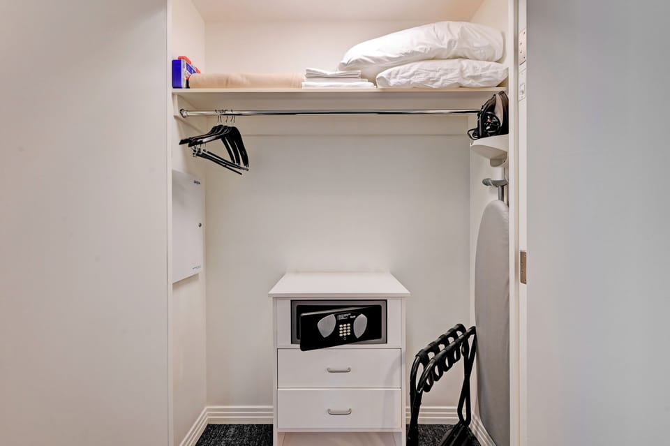 Luxury Studio Suite, Kitchenette, City View | Premium bedding, in-room safe, blackout drapes, iron/ironing board