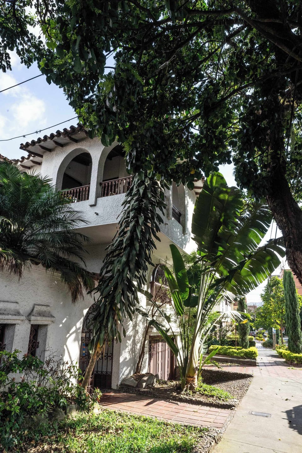 House | 5 bedrooms, high-speed internet