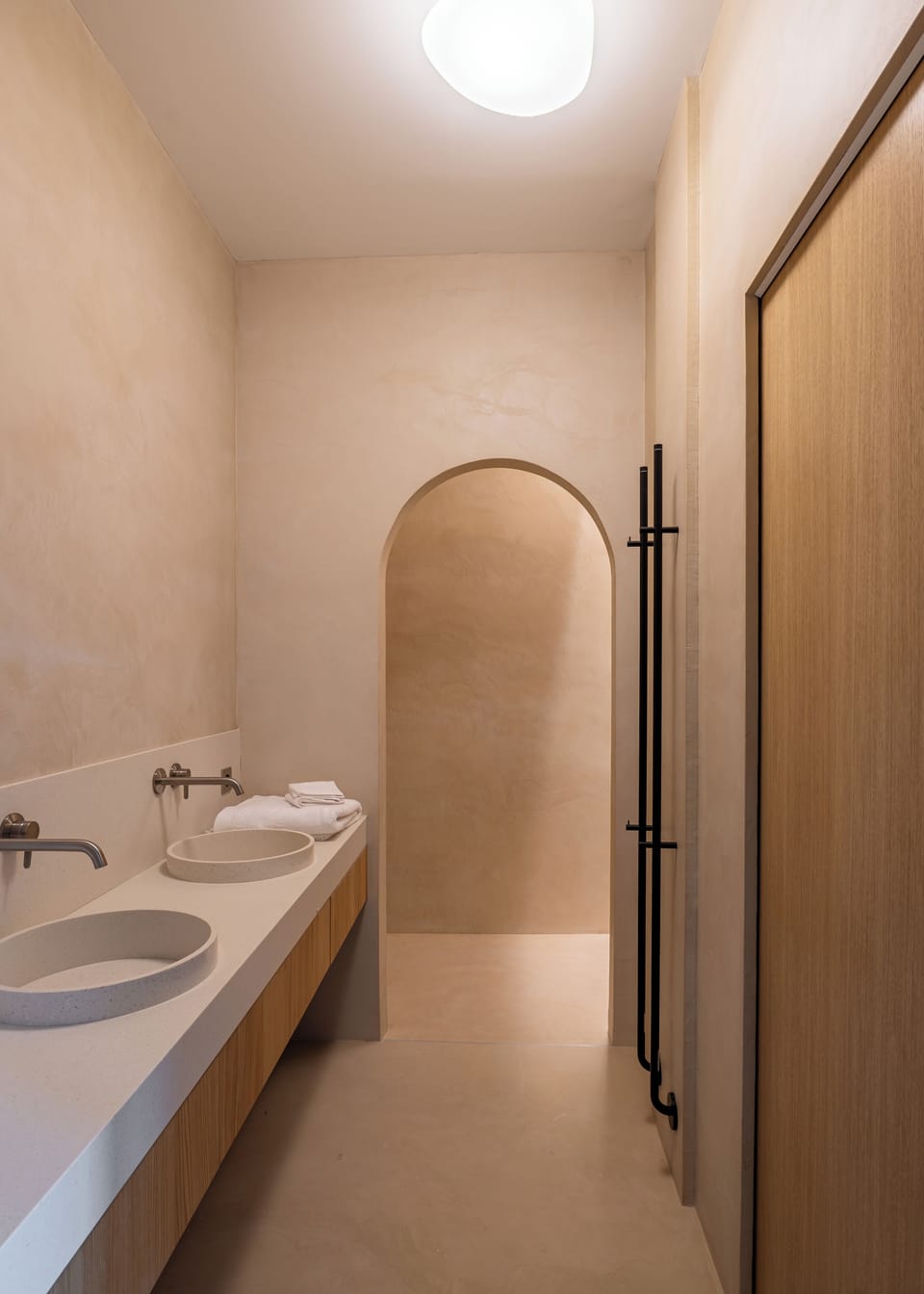 Superior Double or Twin Room, Courtyard View | Bathroom | Free toiletries, hair dryer, towels, soap