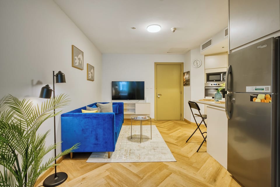 Exclusive Studio, City View | In-room safe, individually decorated, individually furnished