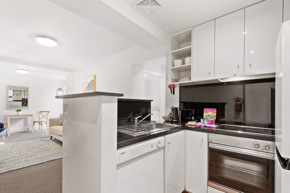 Apartment | Private kitchen | Fridge, microwave, oven, stovetop