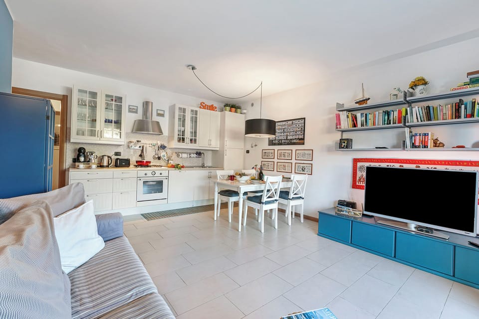 Family Apartment, 2 Bedrooms, Terrace (Blu Oltrelago: Leggiuno Lake Maggiore) | Living area | Smart TV