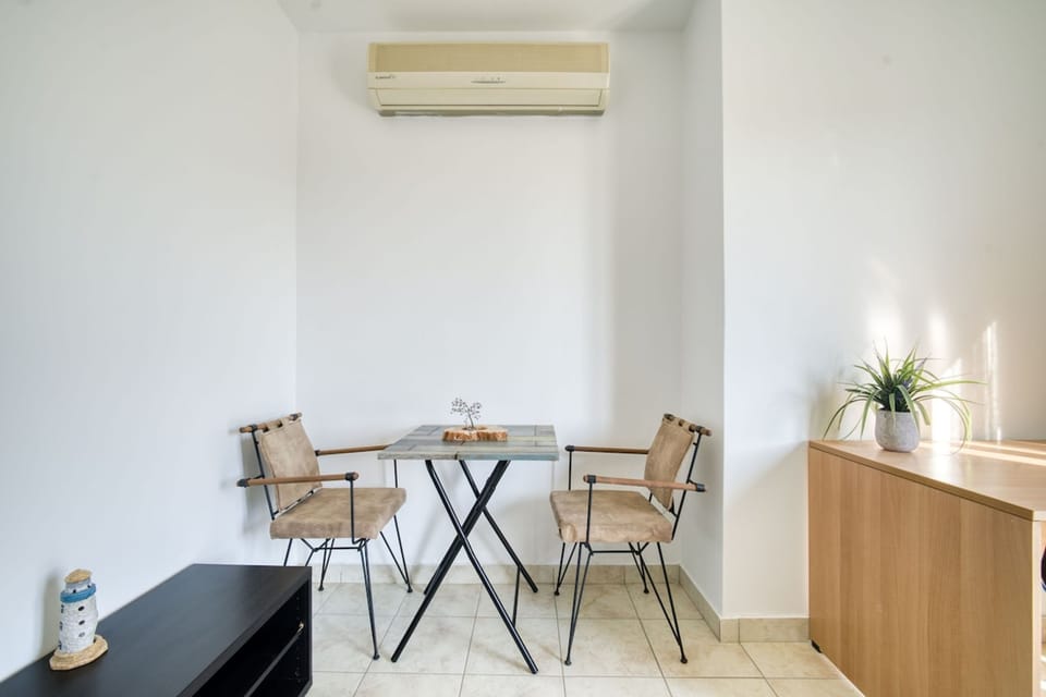 Sunny Penthouse in Koukaki - Next to Acropolis Apartment in Athens