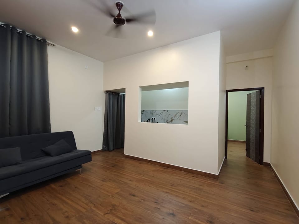 Luxury Suite, Mountain View | Living area