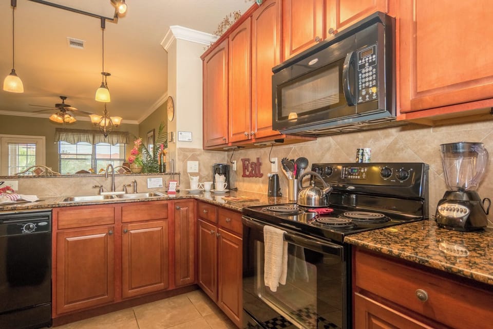 Condo, 2 Bedrooms | Private kitchen | Coffee/tea maker, fridge, oven, toaster