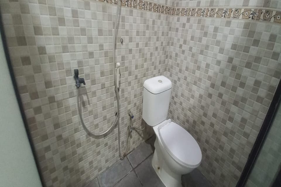 Standard Double Room | Bathroom