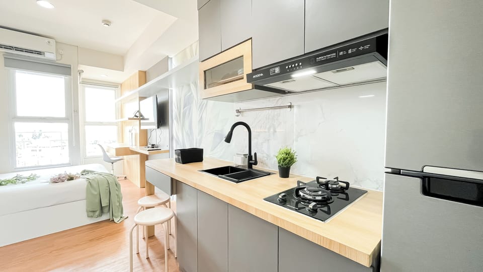 Standard Studio, 1 Bedroom | Private kitchen
