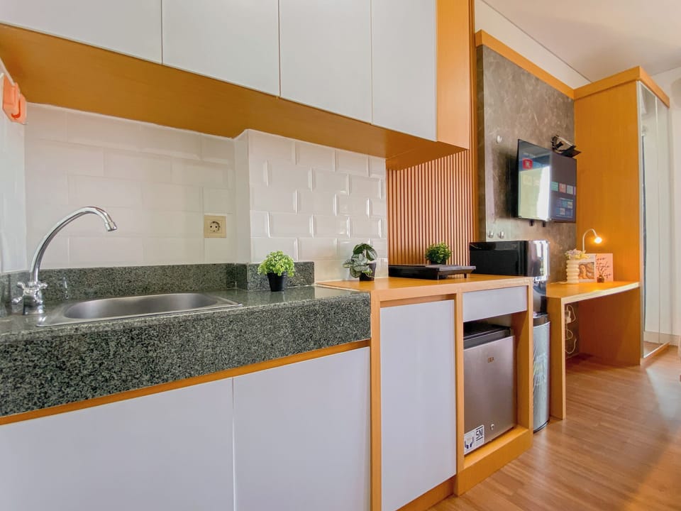 Standard Studio, 1 Bedroom | Private kitchen