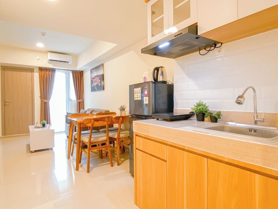 Standard Apartment, 2 Bedrooms | Private kitchen