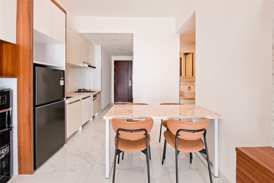 Standard Apartment, 2 Bedrooms | Dining room