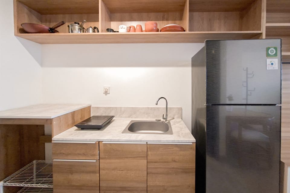 Standard Studio, 1 Bedroom | Private kitchen