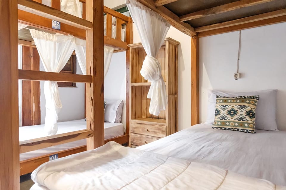 Family Room | Free WiFi, bed sheets