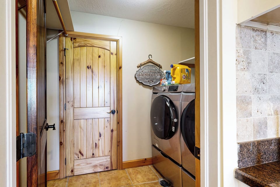 Private Hot Tub & Sauna! Midway Family Hideaway Cottage in Wasatch County