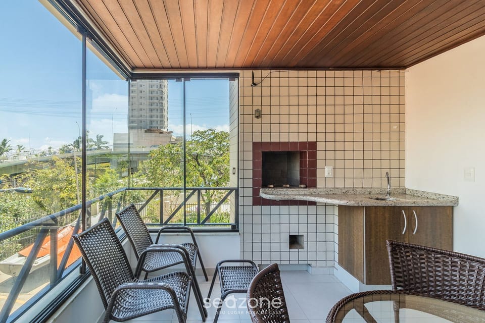 Basic Apartment | Interior
