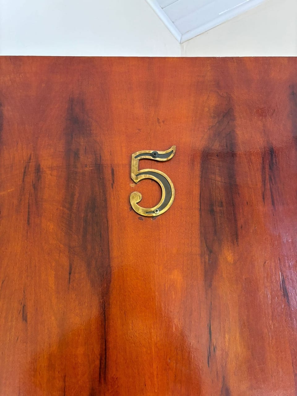 Comfort Suite, Balcony, City View | Interior detail