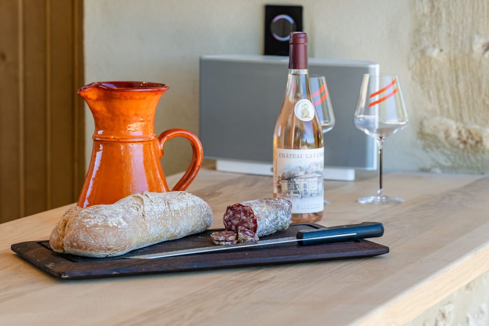 Deluxe Villa, Ensuite, Mountain View (Villa des Cèdres) | Food and drink