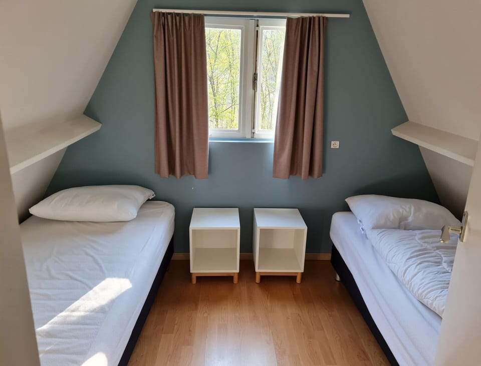 Chalet | 2 bedrooms, bed sheets