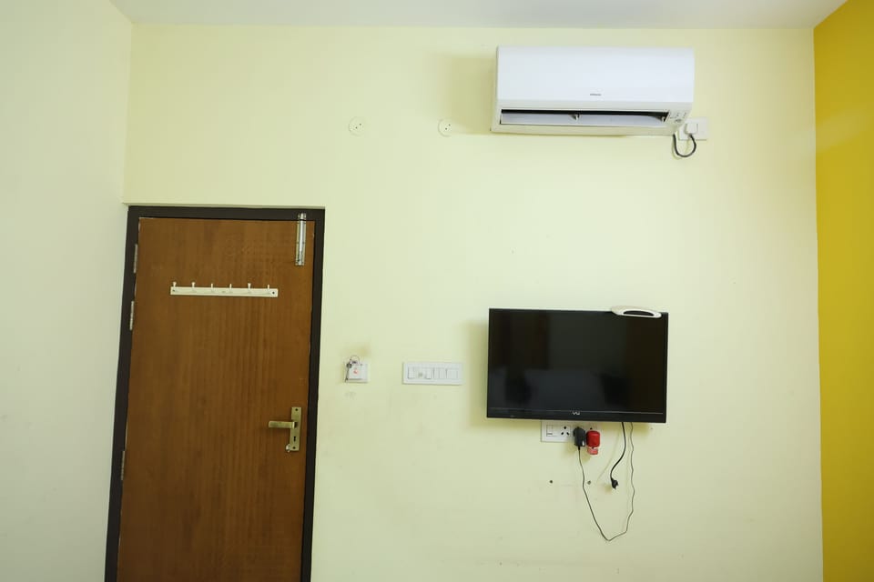 Classic Double Room | Desk, free WiFi