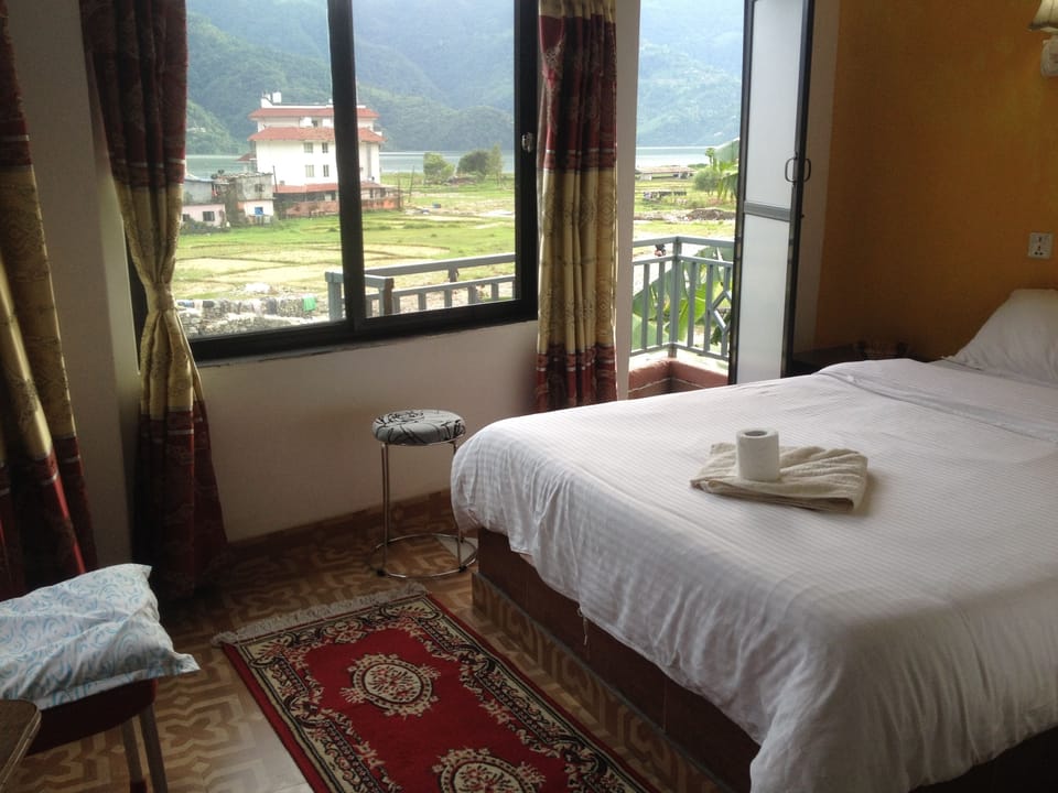 Deluxe Double or Twin Room, Balcony, Lake View | 1 bedroom, premium bedding, in-room safe, desk