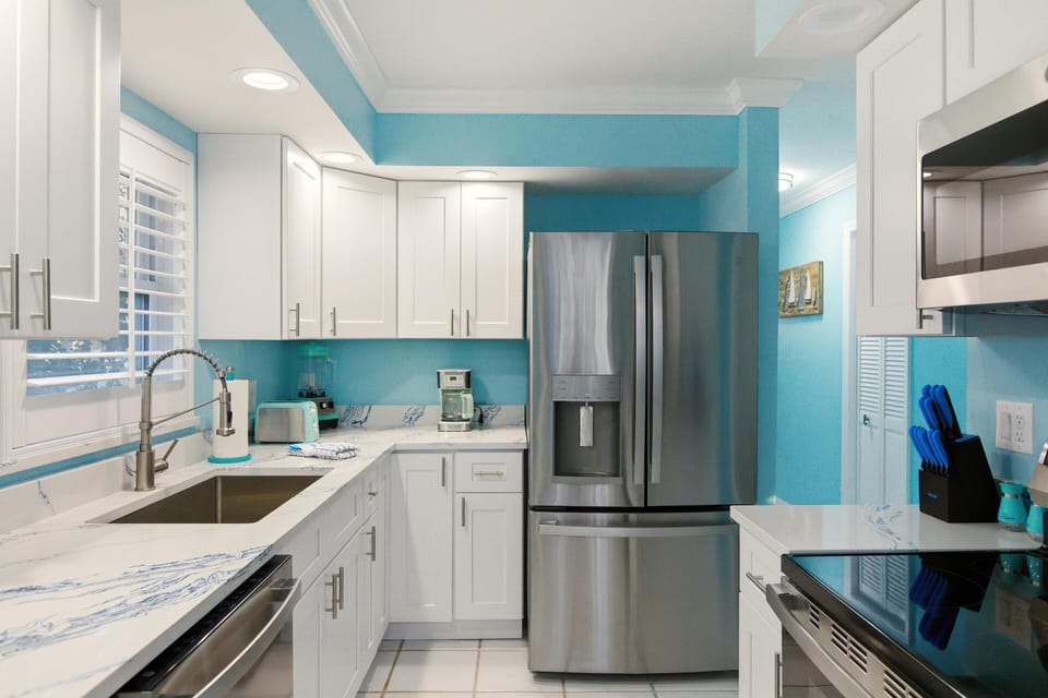 House, Multiple Beds (The Starfish Estate) | Private kitchen