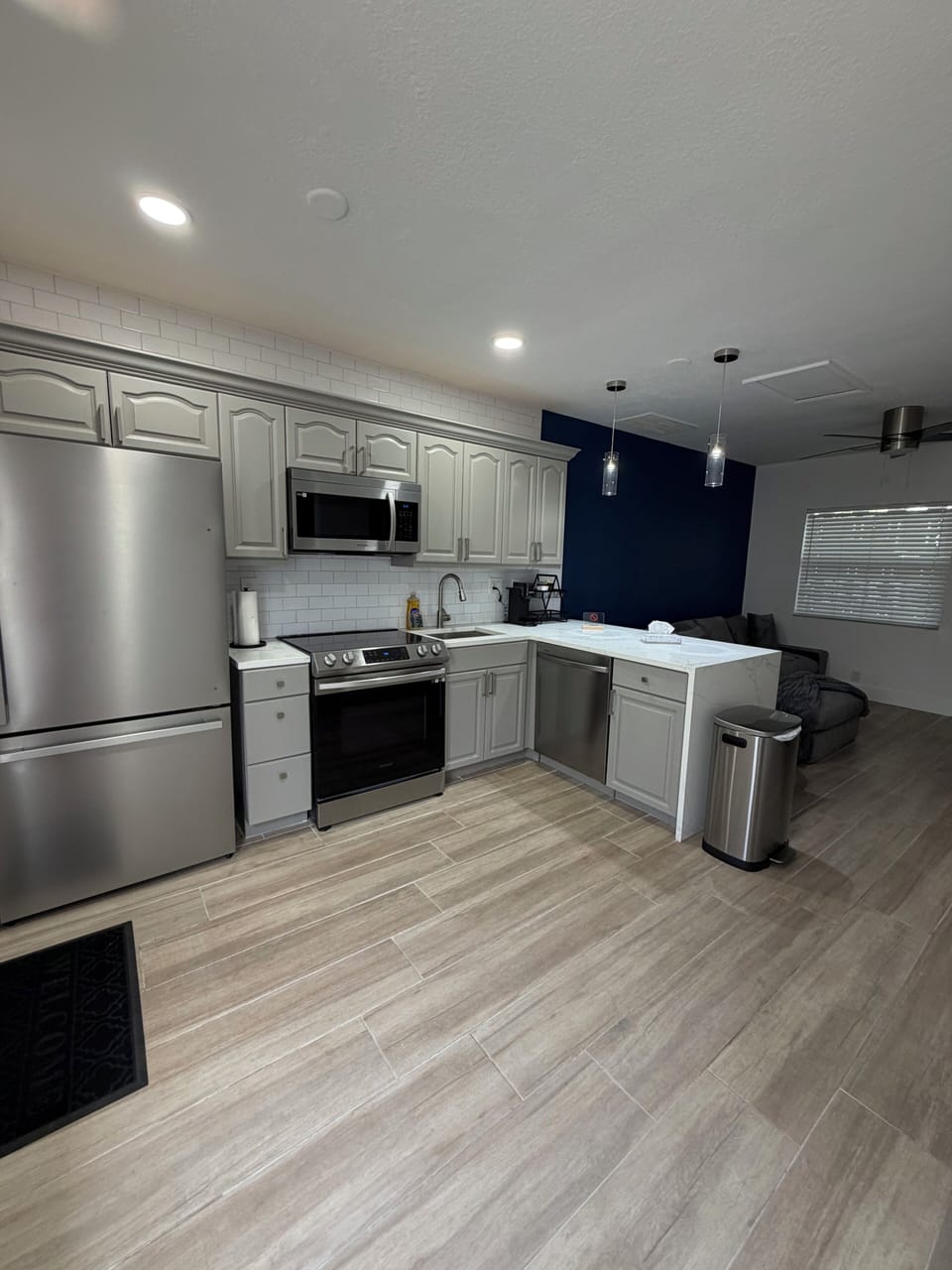 Suite, Patio | Private kitchen | Full-size fridge, microwave, oven, stovetop