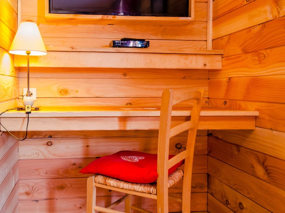 Standard Double Room, Private Bathroom | Miscellaneous