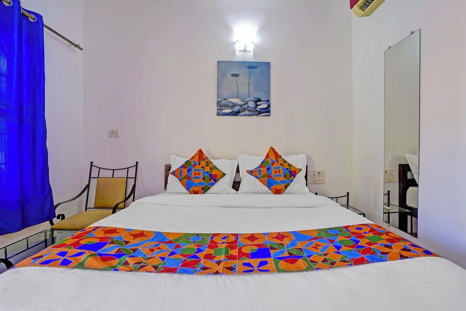Egyptian cotton sheets, premium bedding, WiFi (free), bed sheets