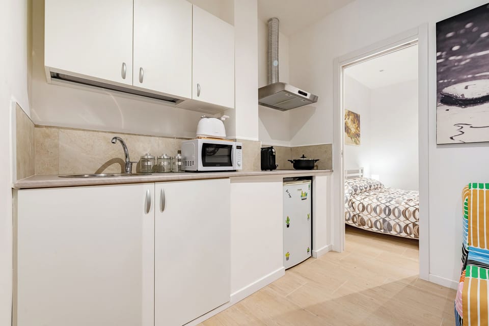 Family Apartment, 1 Bedroom, Air conditioning (Dimora Lucia Bari) | Private kitchen