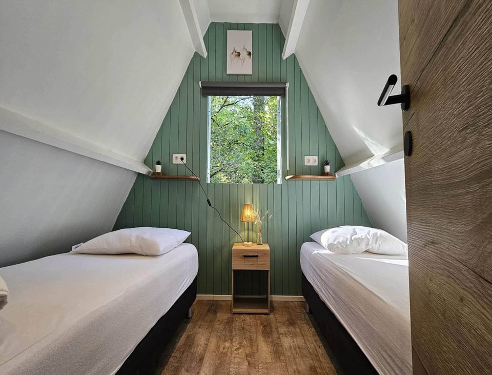 Chalet | 2 bedrooms, bed sheets