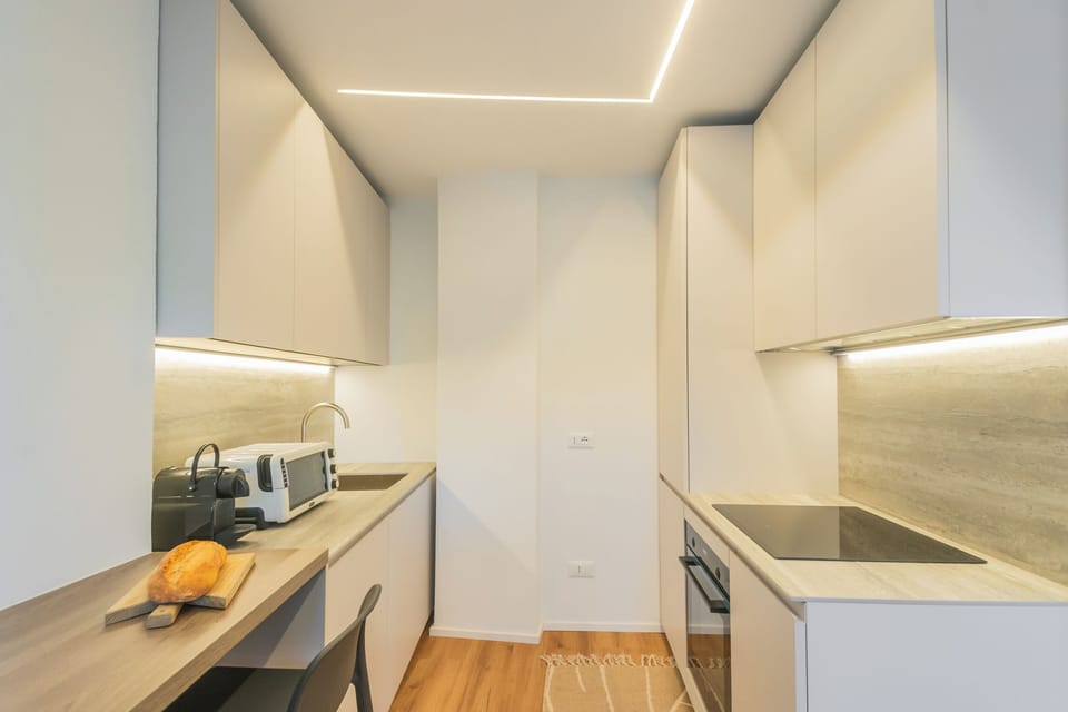Villa (5 Bedrooms) | Private kitchen | Fridge, microwave, oven, stovetop