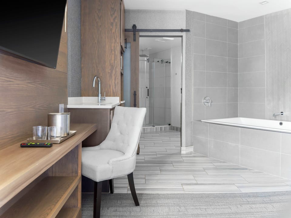 voco Niagara Falls - The Cadence by IHG Hotel in Niagara Falls