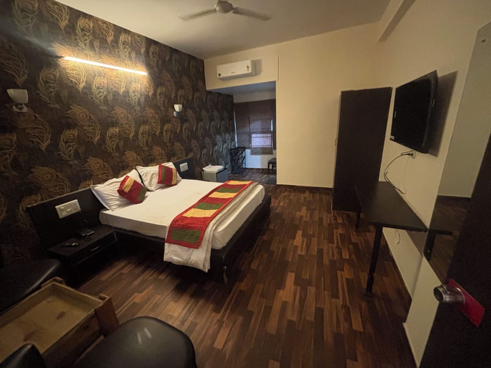 Deluxe Double Room, Garden View | Free WiFi