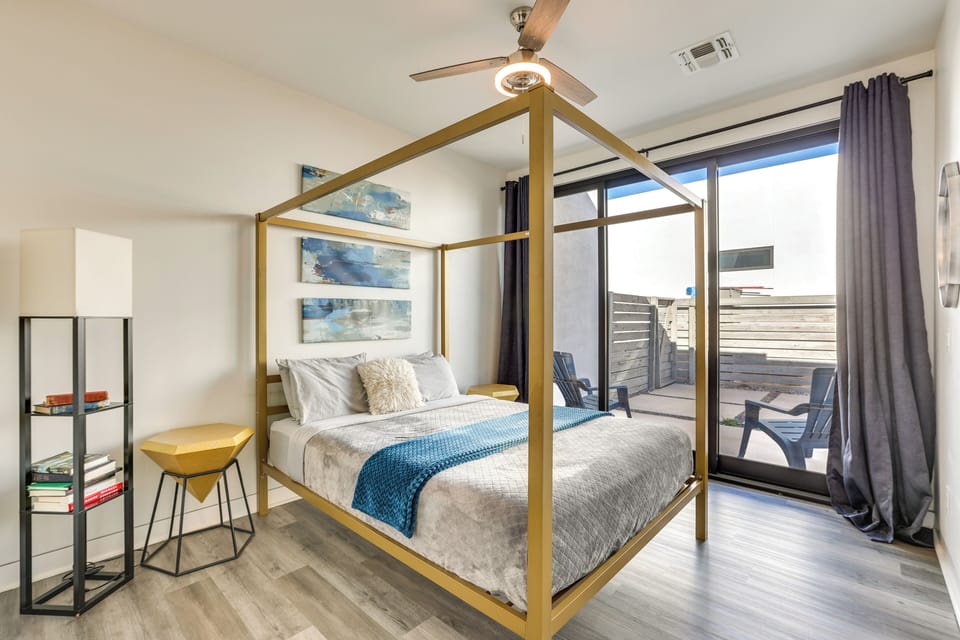 2 Mi to Dtwn Phoenix: Sleek Apt w/ Fenced Yard! Apartment in Phoenix