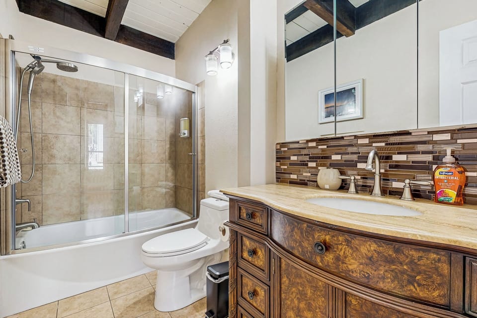 Lake Tahoe Adventure Base! Autumn Special Apartment in Tahoe Vista